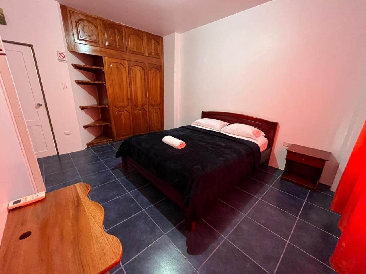 Hostal Neptuno - Poseidon Puerto Villamil Extérieur photo
