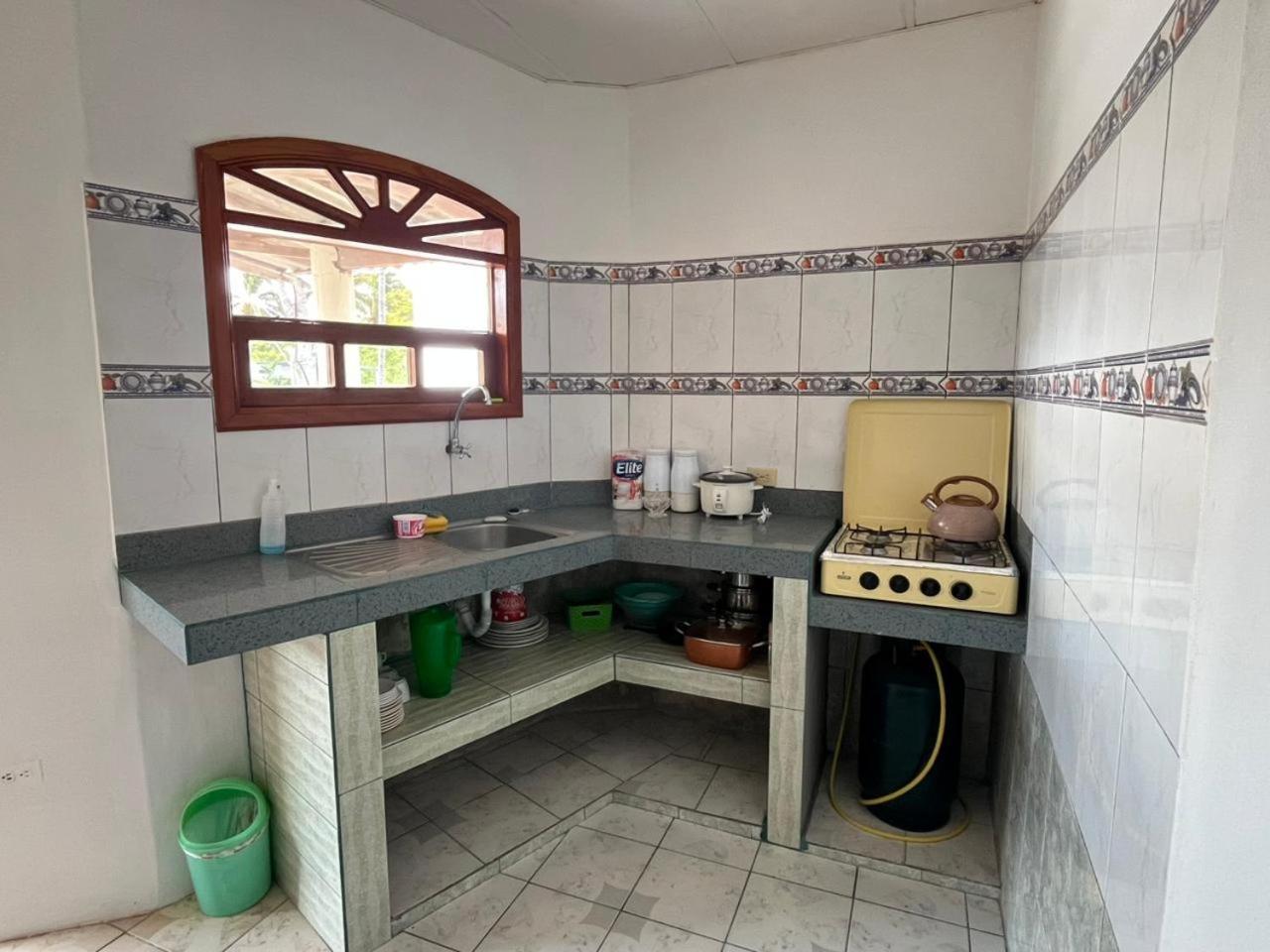Hostal Neptuno - Poseidon Puerto Villamil Extérieur photo